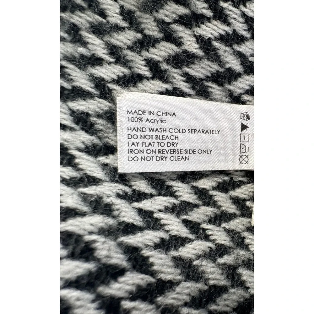 MICHAEL KORS Women Houndstooth‎ Geometric Pattern Studs Fringe Poncho Wrap Shawl